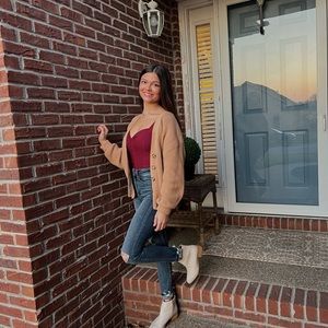 Meet your Posher, Savannah